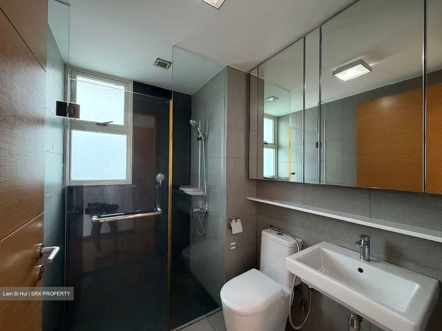 Vacanza @ East (D14), Condominium #586214421